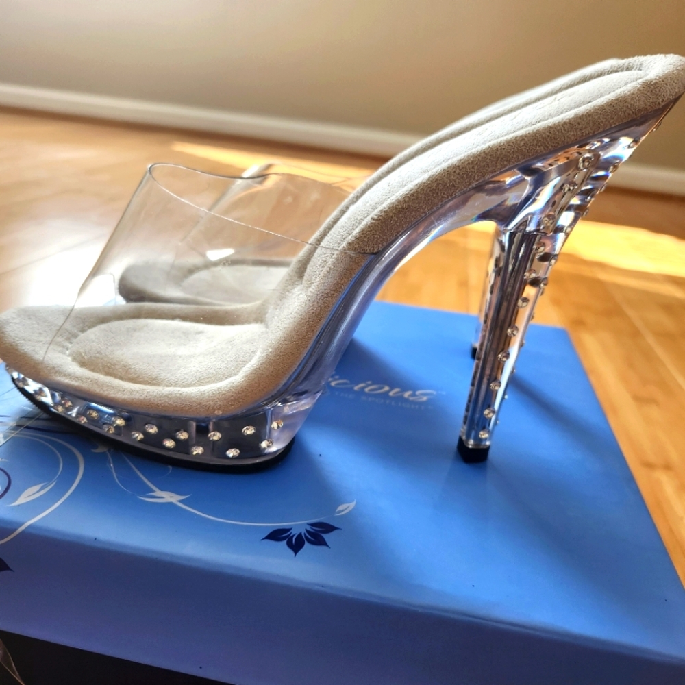 Fabuliscious Clear Heel 5.5inch SIZE 9 Rhinestones